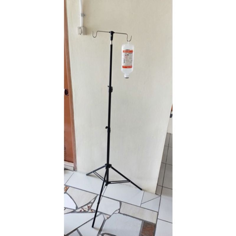 Tiang Lampu Portable Tripod gantungan infus portable 2,1 meter + TAS