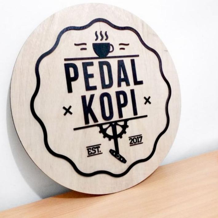 

Trend - Papan logo sign Akrilik !
