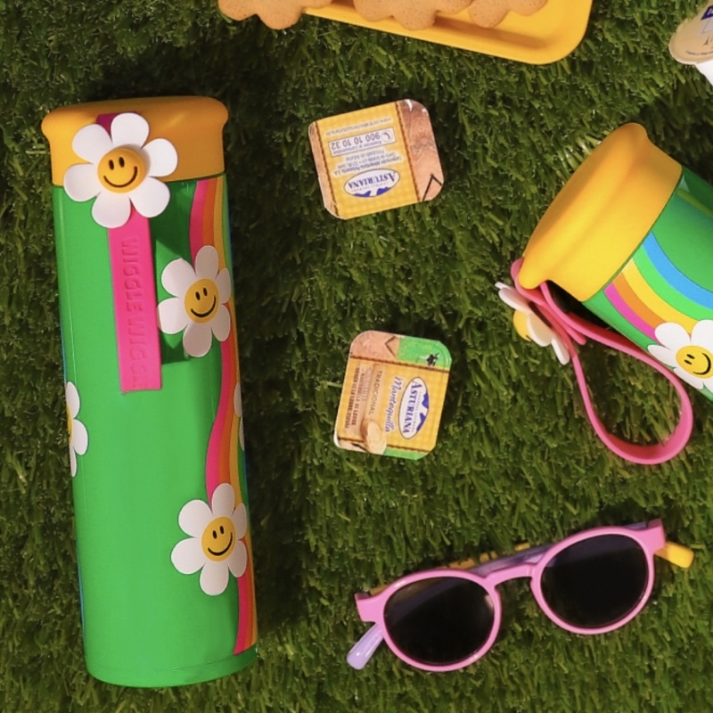 WIGGLE WIGGLE - Strap Tumbler 450ml smile we love