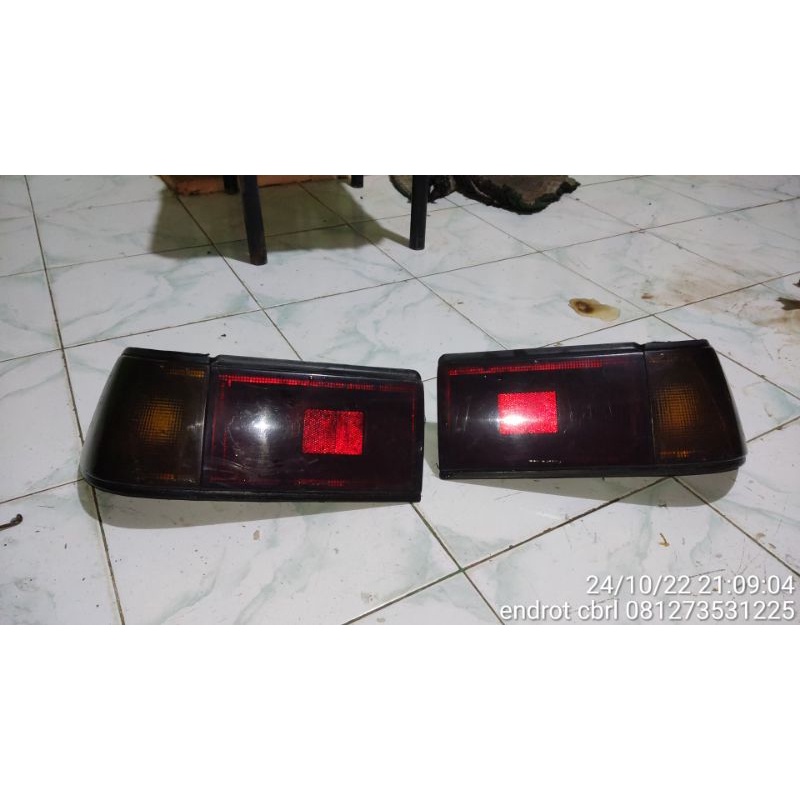 lampu belakang toyota corona at151