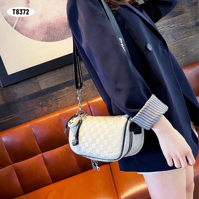 [IMPORT] T8372 - TAS SELEMPANG WANITA FASHION IMPORT - DAPAT AKSESORIS - 76BAGSTORE