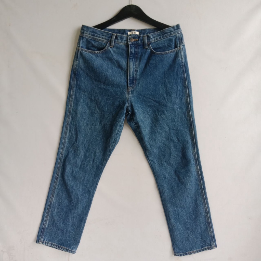 celana jeans uniqlo gombrong bekas second preloved thrift