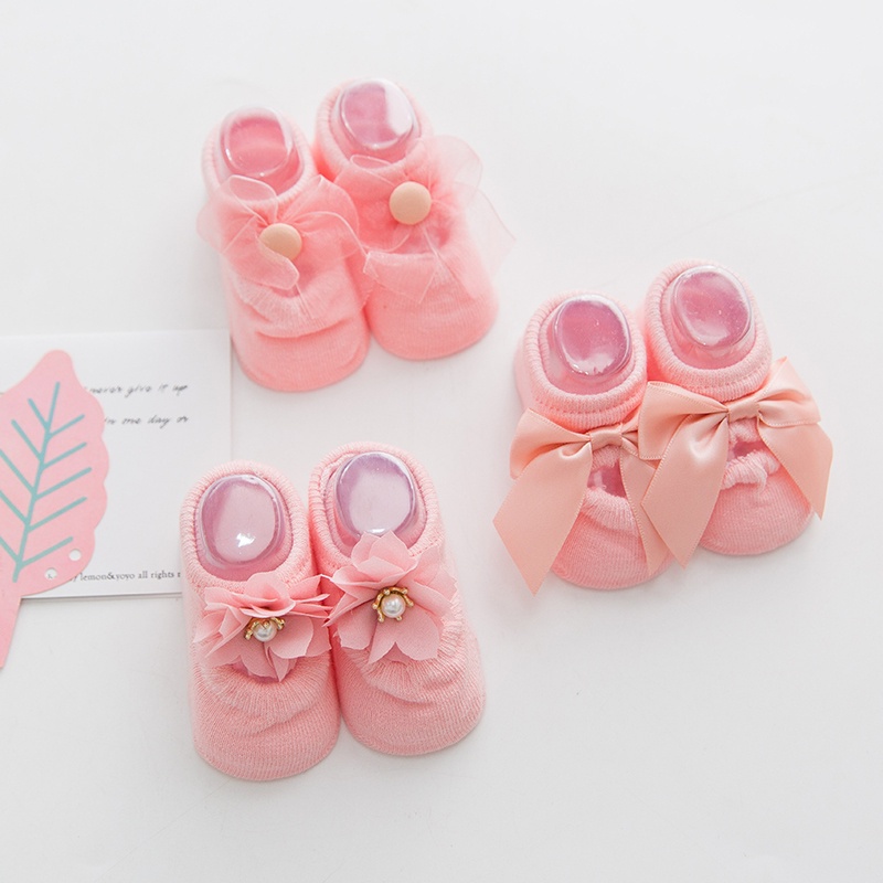 Kaos Kaki Bayi Newborn Set 3in1 B239-240