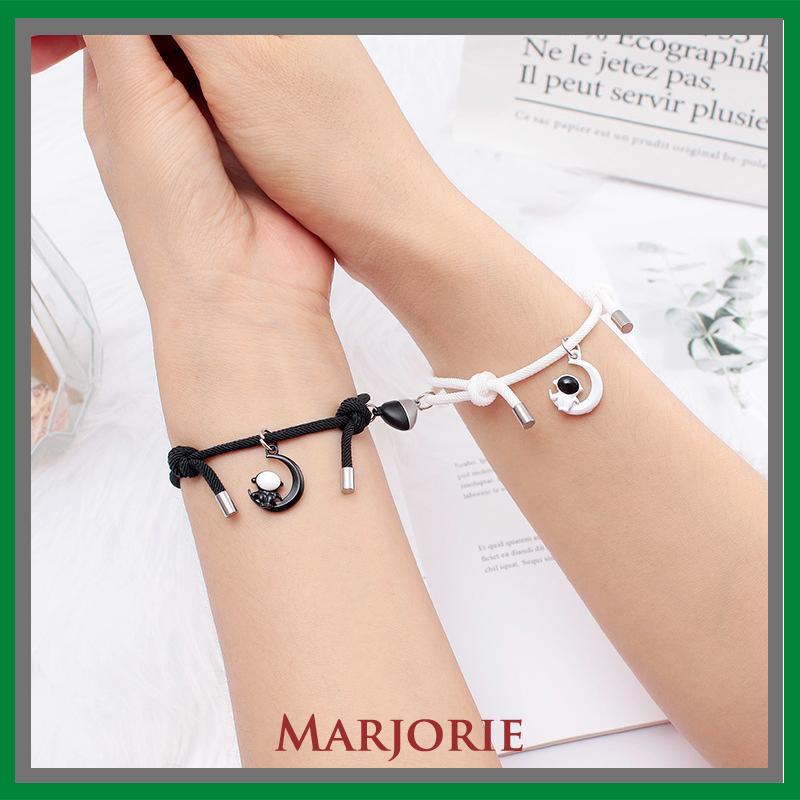 2Pcs Gelang Magnetik Pasangan Astronaut Uniseks Bintang Hadiah Perhiasan Fashion-MJD