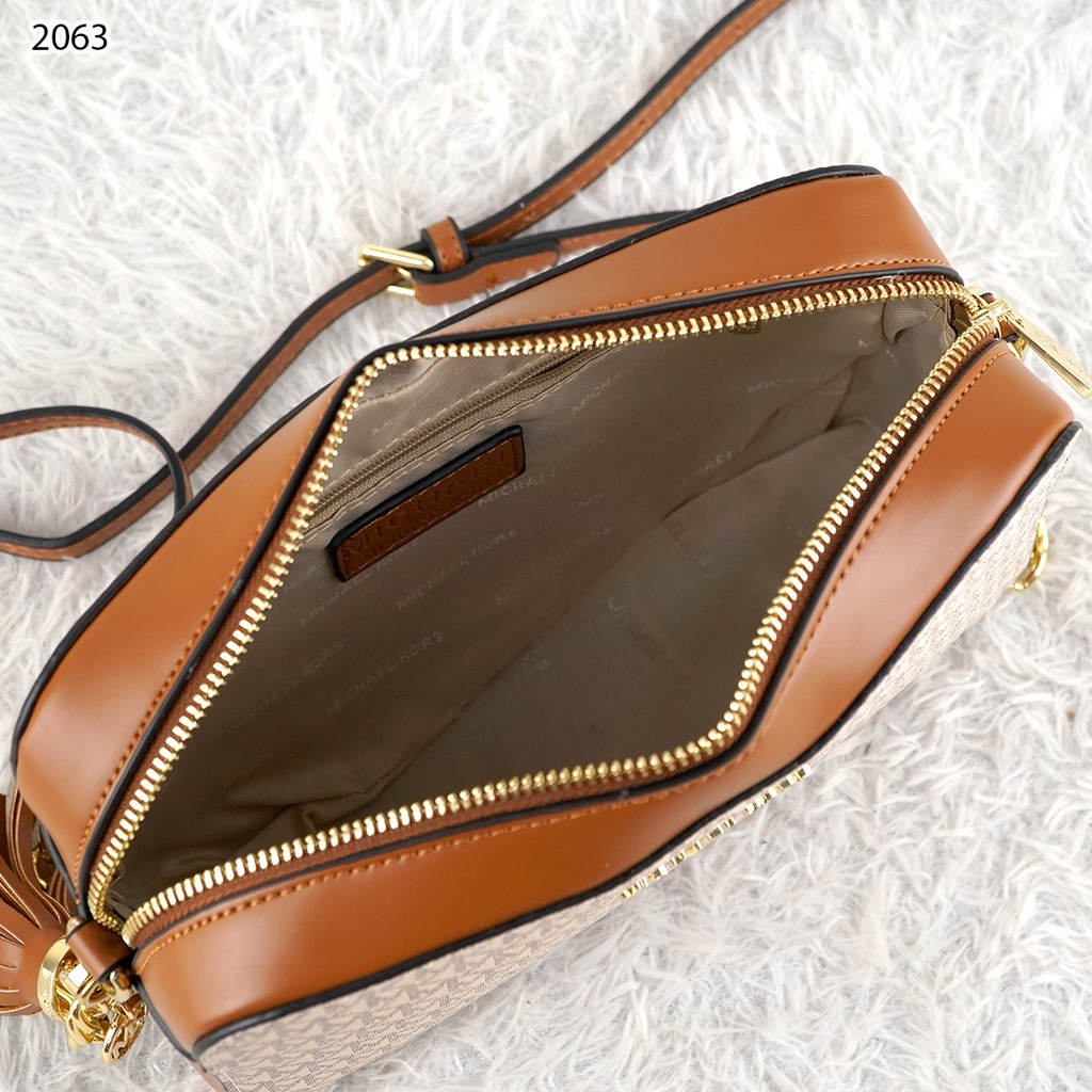 BAG Signature Crossbody 2063