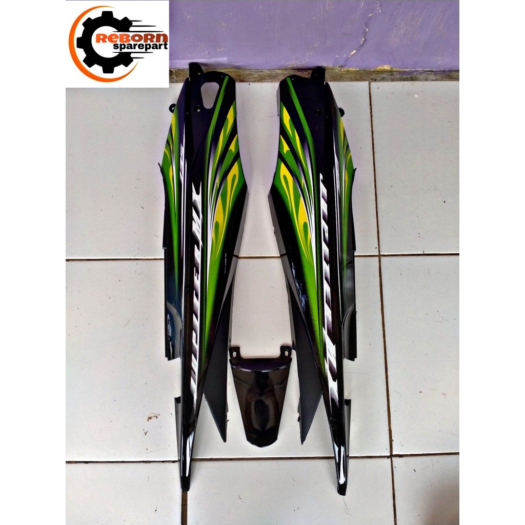 Body samping Jupiter MX OLD/ Jupiter MX lama hitam plus striping