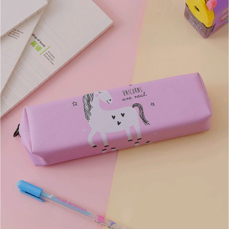 

Tempat Pensil/Case Pensil Canvas Unicorn