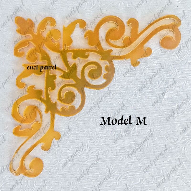 Sudut Model M siku ornamen hiasan mahar akrilik gold emas silver perak hitam putih triplek MDF