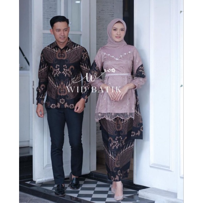 COUPLE KONDANGAN ARUNIKA COUPLE BATIK KEBAYA CEWE COWO ARUNIKA SETELAN KEBAYA BAJU SARIMBITAN TUNANGAN BAJU WISUDA TERBARU BAJU TRADISIONAL JAWA COUPLE LEBARAN TERBARU KOPEL COWO CEWE