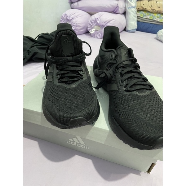 sepatu running adidas original