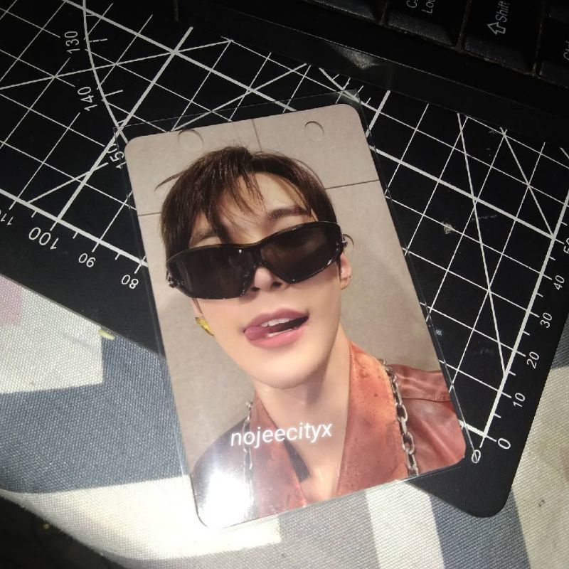 PC DOYOUNG DIGIPACK 2BADDIES
