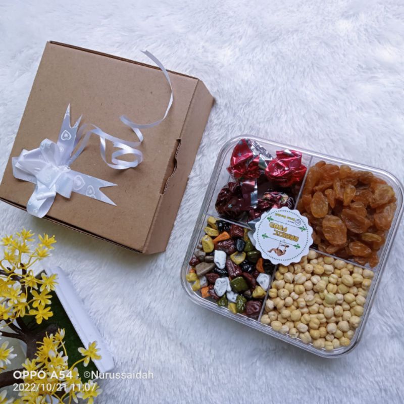 

souvenir hampers oleh oleh haji dan umroh premium