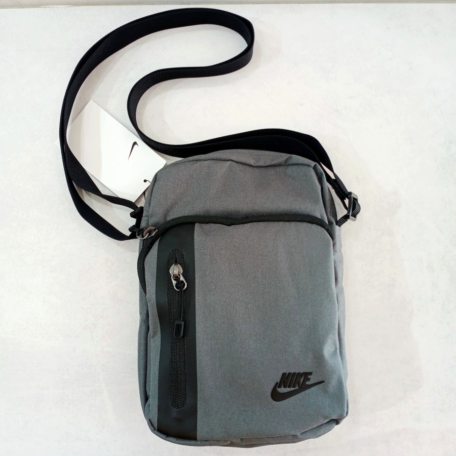 Original 100% Tas Sneakers Nike Tech Small Items Bag Abu Grey BA5268-021 Slingbag Original