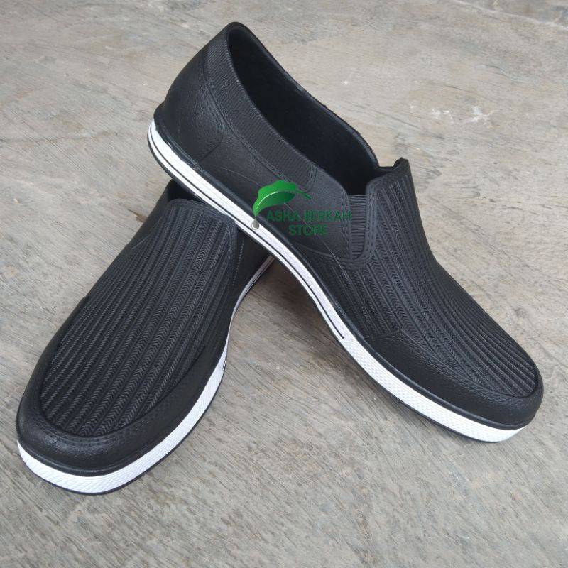 Sepatu Karet Pria Anti Air l Sepatu Santai Pria Slip On Sankyo SAF 1163 UK 40-43