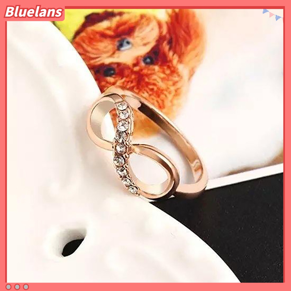 Cincin Desain Infinity 8 Aksen Zircon Untuk Wanita