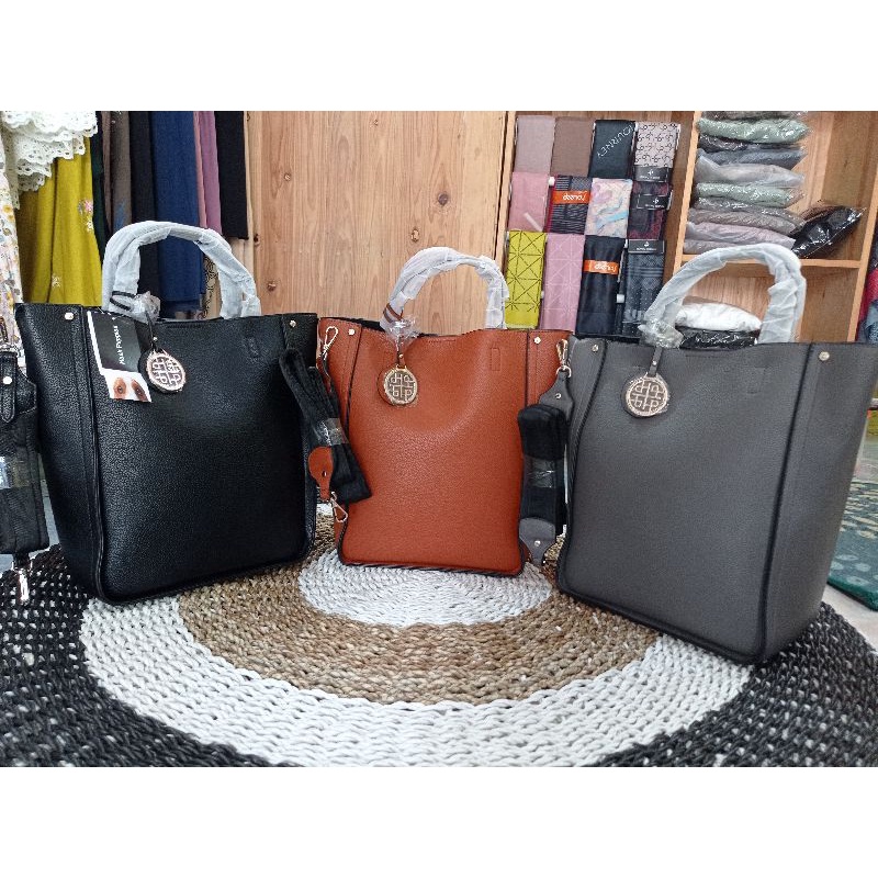 READY HUSH PUPPIES TRUE SATCHEL IN COGNAC TAS HUSH PUPPIES POLOS TAS WANITA POLOS HANDLE BAG HUSH PU