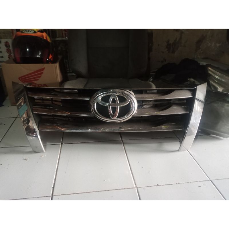GRILL FORTUNER VRZ ORIGINAL