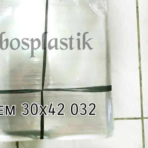 

Plastik Baju OPP Lem Tebal uk 30x42 (100 lembar)