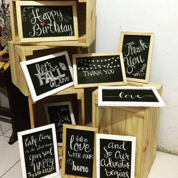 

PRODUK- PAPAN TULIS KAPUR KECIL MINI CHALKBOARD BLACKBOARD BLACKBOARD PAPAN TULIS HITAM .