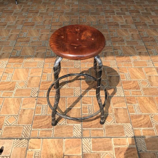 Kursi Besi Pendek / Kursi Kayu / Kursi Cafe / Kursi Bakso / Kursi Baso
