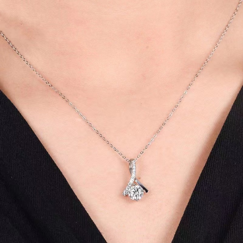 Diamond Jewelry Kalung Berlian/Kalung Berlian Asli/Kalung Liontin Wanita/Kalung Liontin Love/Sterlin