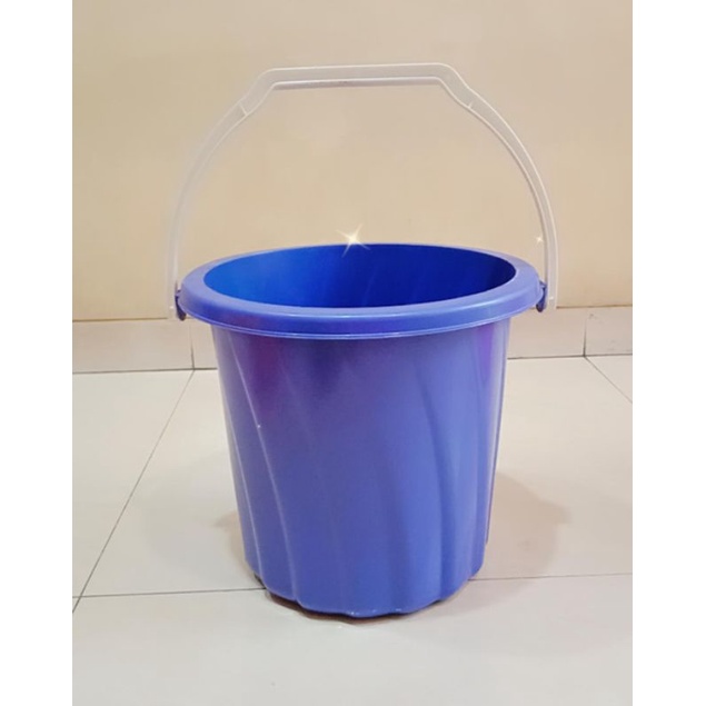 Ember 3 galon warna orisinil - ember air 11,5 liter - ember kamar mandi