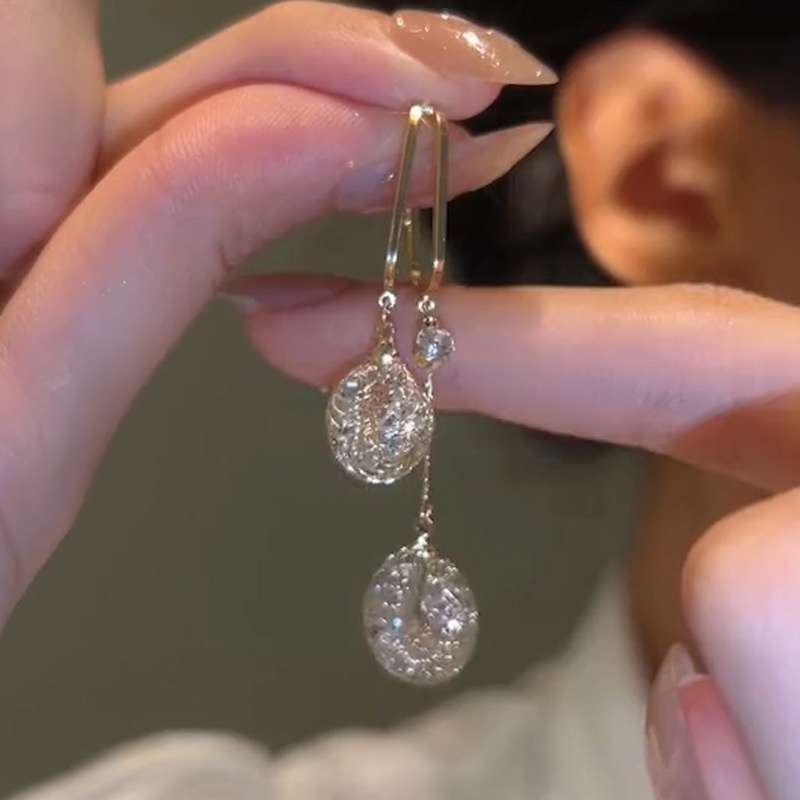 Anting Gantung Panjang Model Geometri Dengan Rumbai Untuk Wanita