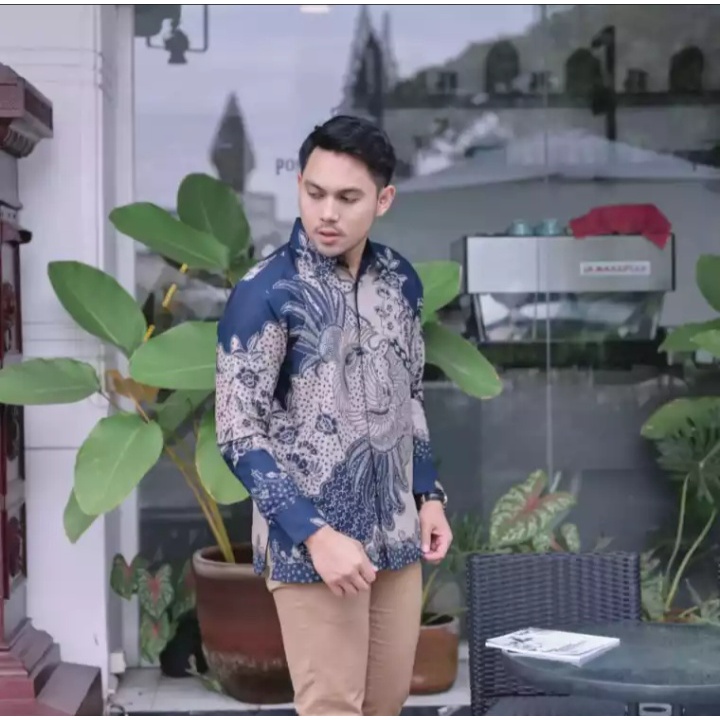 Kemeja batik solo