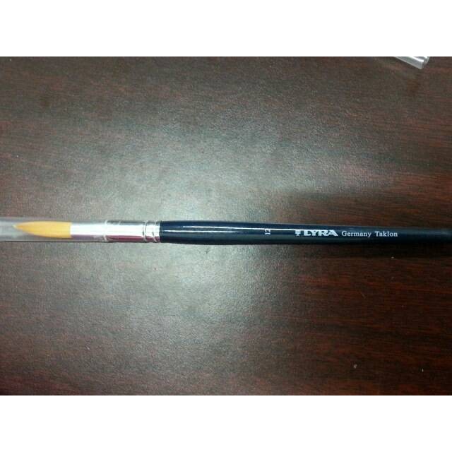 

Hemat Kuas Lukis No.12 Round Lyra Bermutu Tinggi Trendi