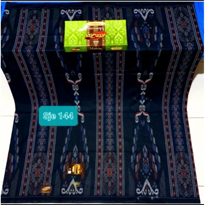 Sarung Atlas Idaman Jacquard 555 BHS Black Series - Sarung Pria Hitam Murah Original