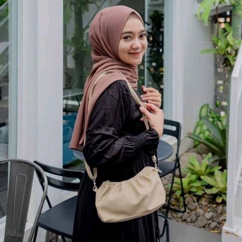 Tas, Dompet Biru Tsabita Shaqueena