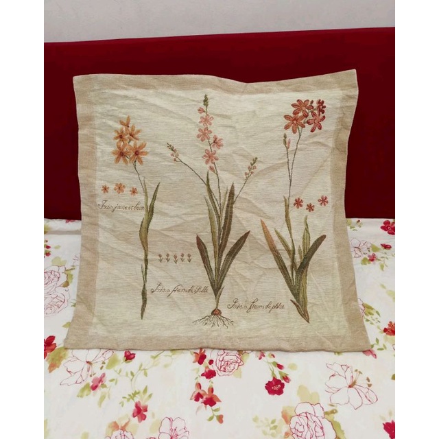 1 sarung bantal sofa tapestry