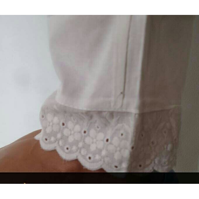 GAMIS perlengkapan haji dan umroh wanita /celana kaos renda/dalaman gamis - Putih, M termurah dress 