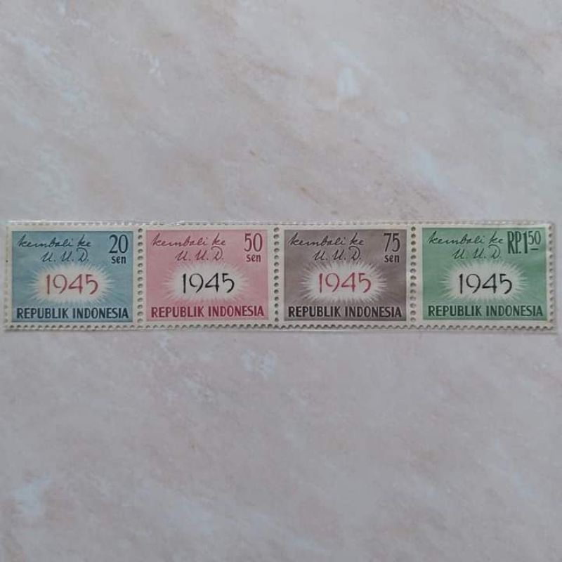 

Perangko Prangko Kuno Seri Kembali ke UUD 45 1959 - Mint Set Lengkap 4 Pcs