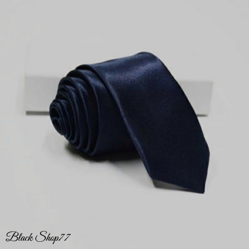 Dasi Pria Dasi Panjang Dasi Polos Satin Biru Navy 3 Inchi 8 Cm