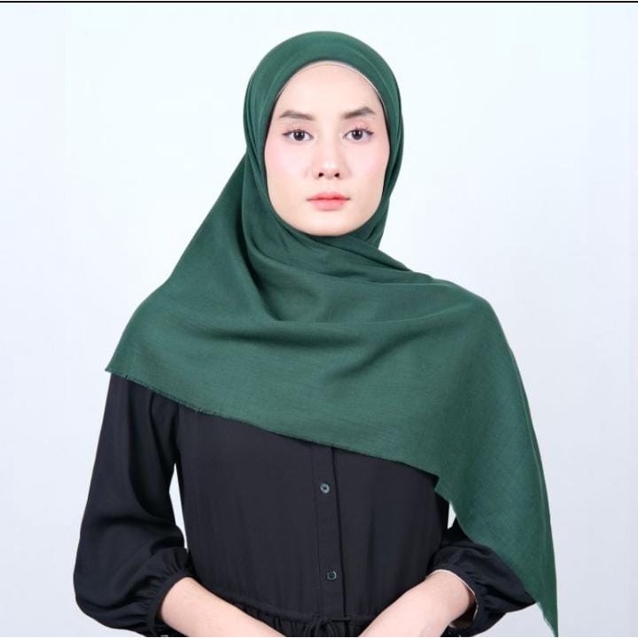 JILBAB SAUDIA RAWIS/ HIJAB SEGI EMPAT SAUDIA RAWIS  UKURAN 110 CM X 110 CM