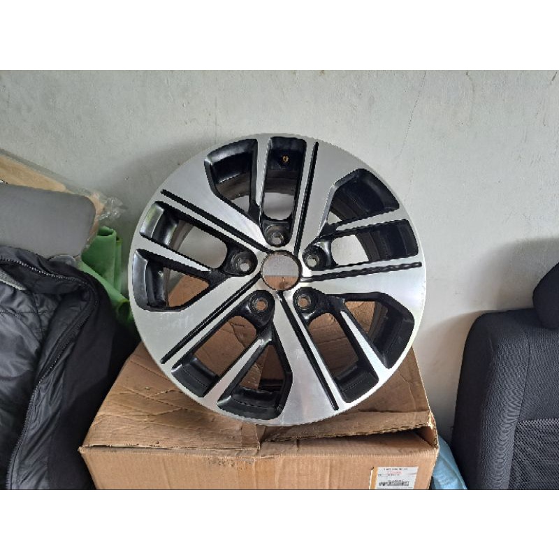 Velg mobil racing mitsubishi Xpander R16