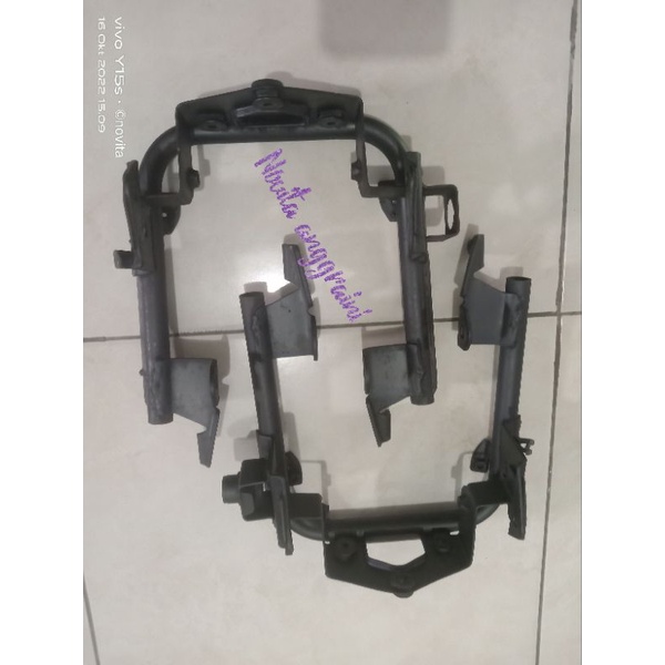 dudukan lampu belakang stoplamp lampu astra Gren bulus original
