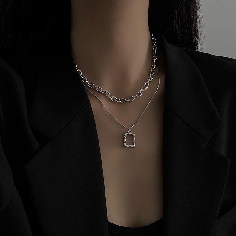 Kalung Rantai Klavikula Model Lapis Ganda Bentuk Persegi Panjang Geometris Gaya Eropa Amerika Untuk Wanita