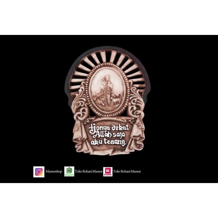 

Cenderamata Kristen - Hiasan Dinding - Resin Hanya Dekat Allah Saja Kode 1232