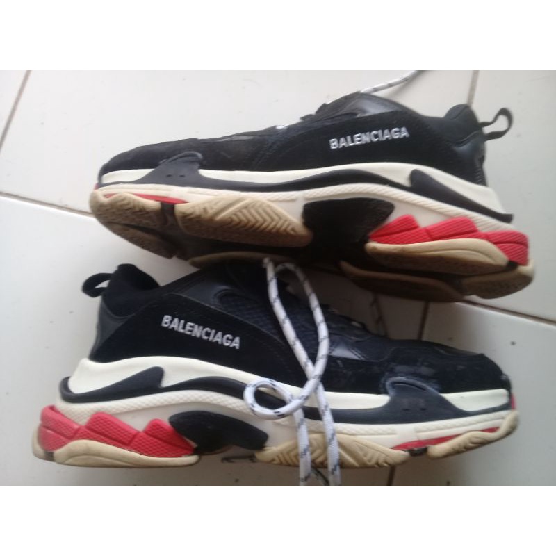 Sepatu balenciaga second