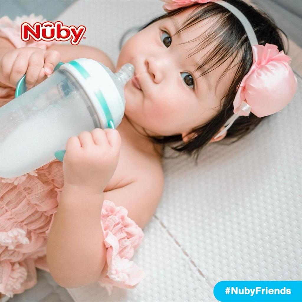 NUBY Comfort 360 113871 250 ml Silicone Baby Bottle Straw Medium Flow