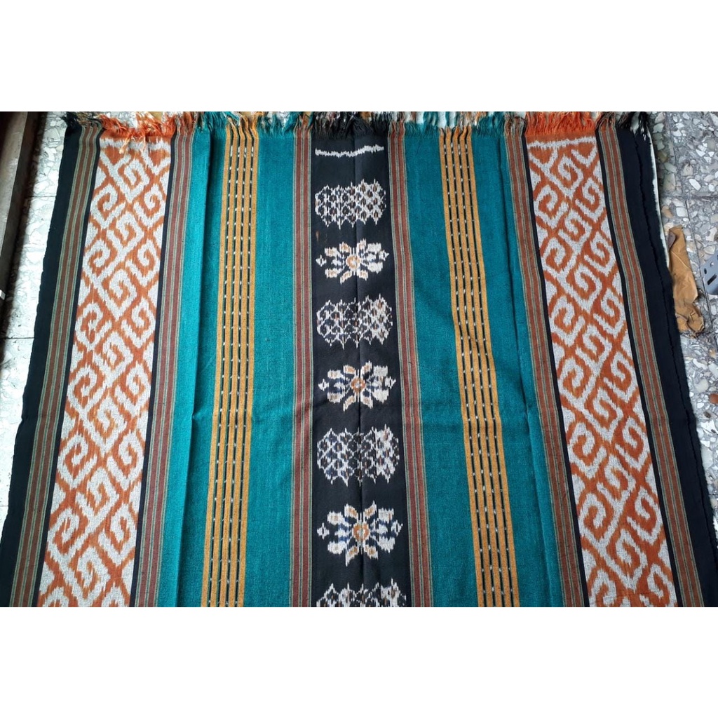 Batik lurik tenun troso