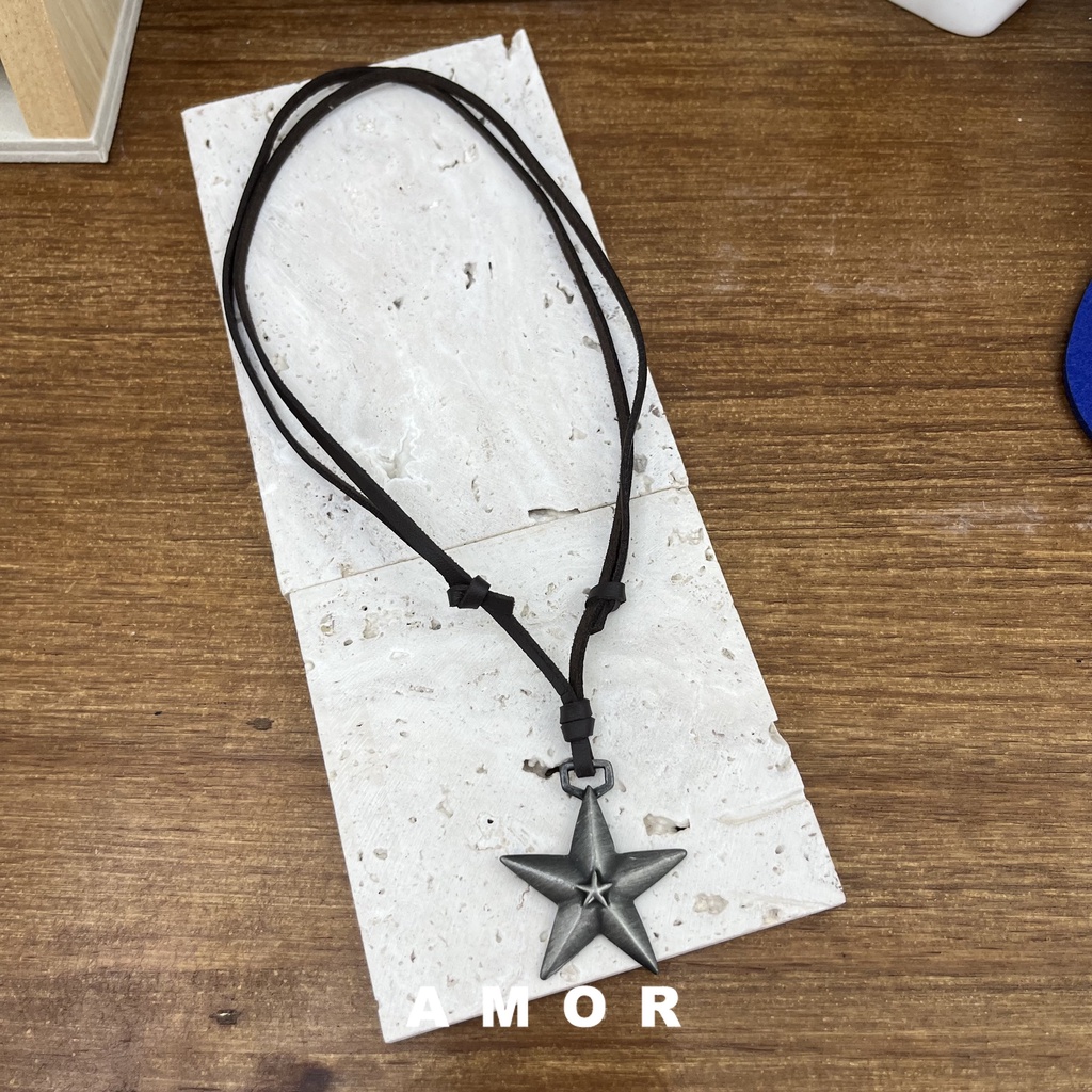 Kalung Panjang Liontin Bintang adjustable Bahan alloy Warna silver Gaya punk
