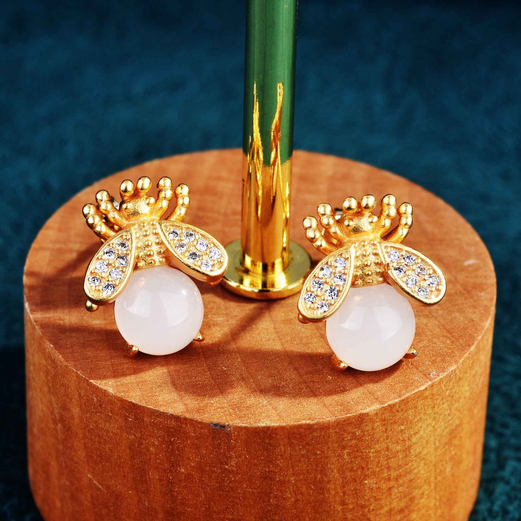 Anting Emas Asli Kadar 375 Goldkingdom Anting Fashion 24K Anting Bangkok Ready Anting Lebah Kecil Imitasi Alami Hetian Anting Giok Perempuan Musim Panas Niche Berlapis Metode Kuno Anting Emas Asli Kadar 375 Gadis Manis Anting Burung Hantu