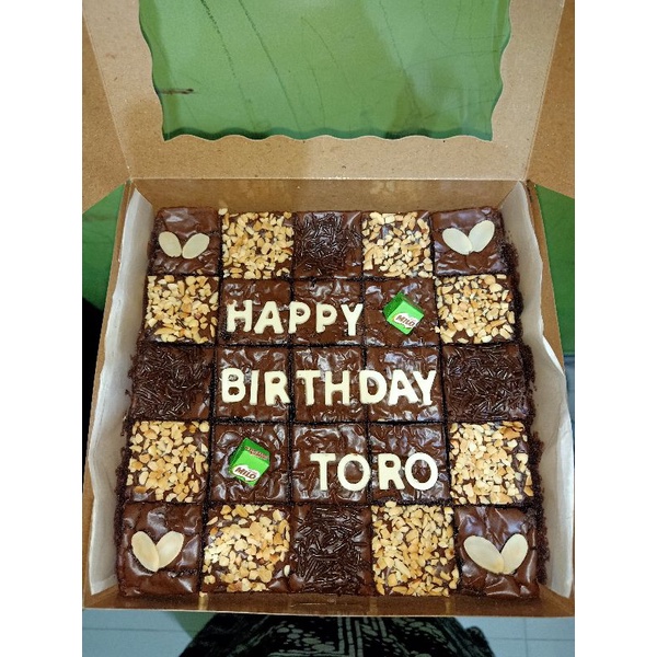 

Brownies Custom / Brownies Ultah / Brownies Sekat