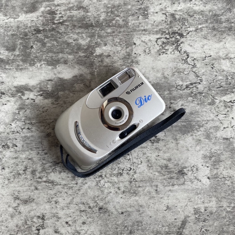 Kamera Analog - Fujifilm Dic