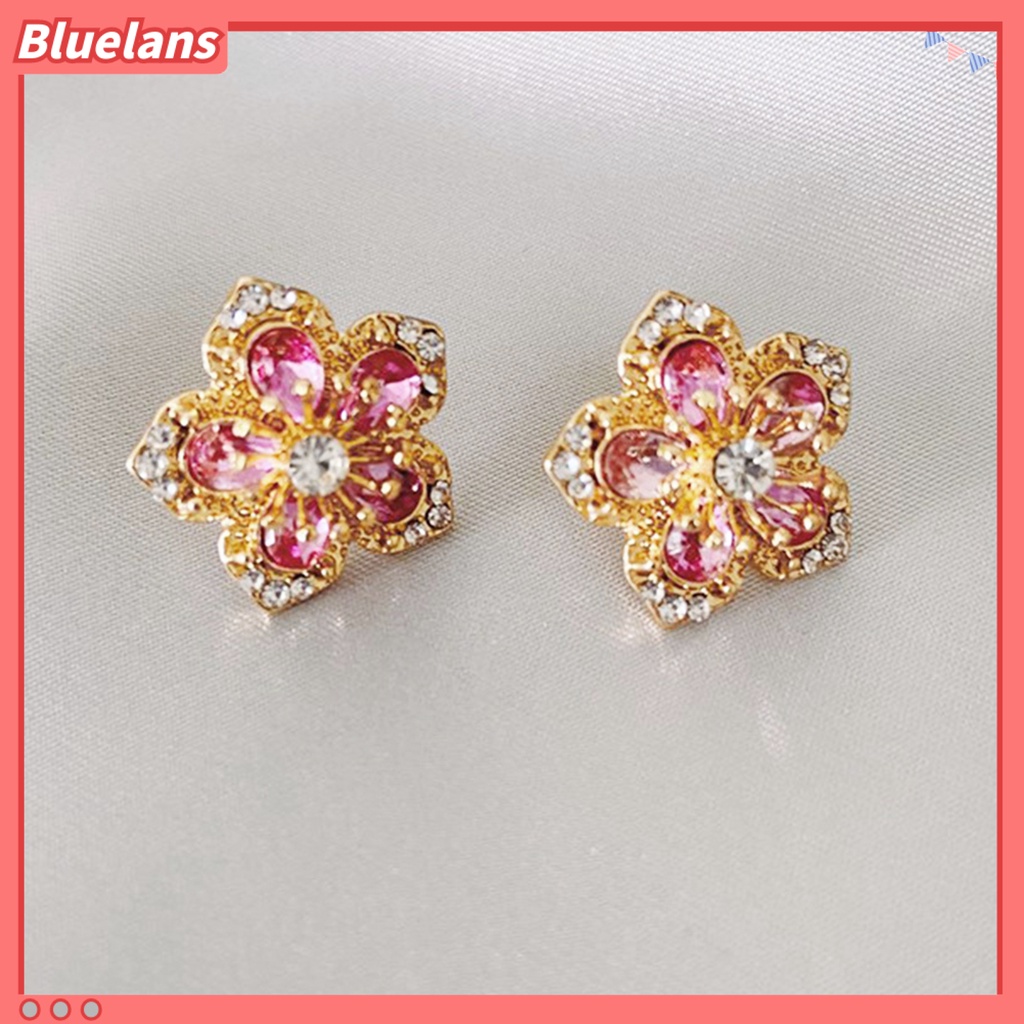 Bluelans Anting Stud Desain Bunga Aksen Berlian Imitasi Untuk Wanita