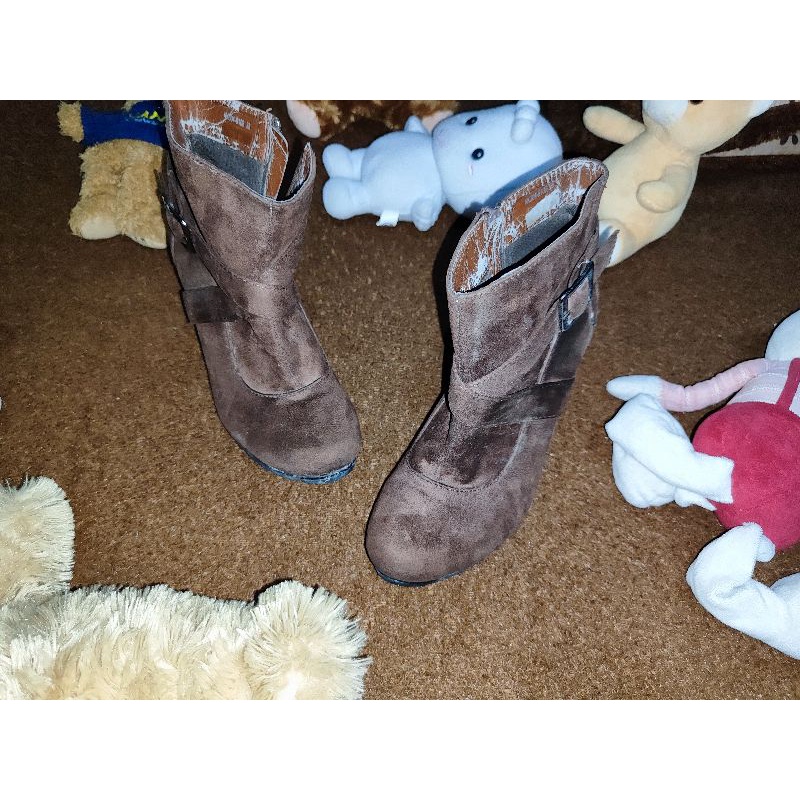 PL Sepatu Boot Wanita Size 38