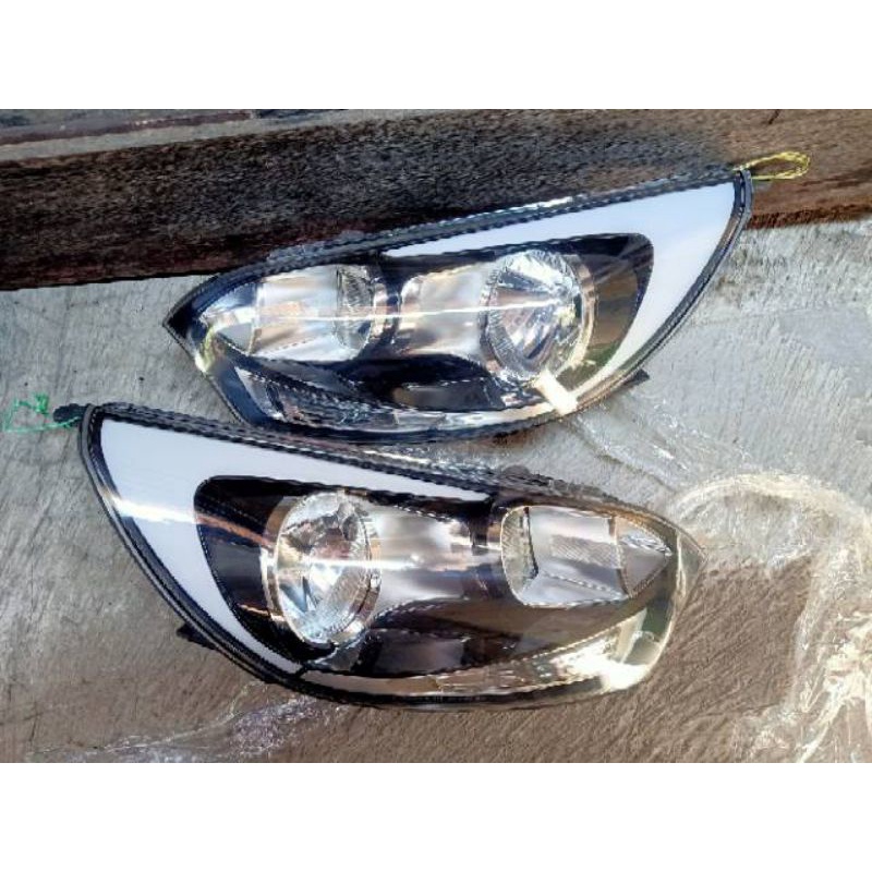 headlamp lampu depan KIA RIO
